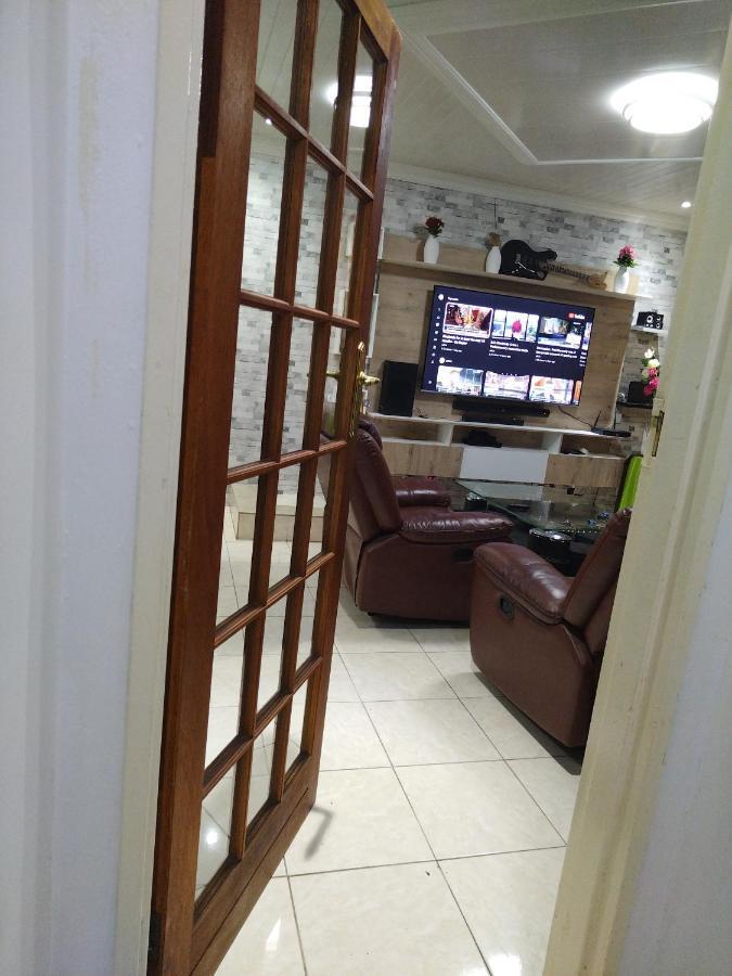 Cheers Guest House Evander Luaran gambar