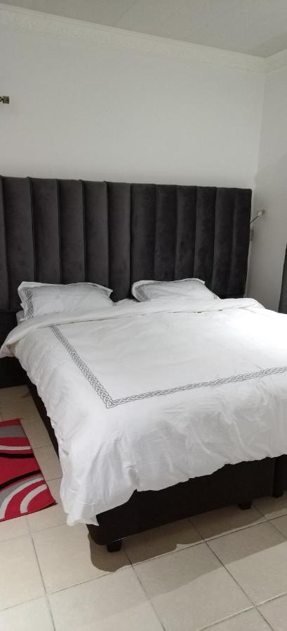 Cheers Guest House Evander Luaran gambar