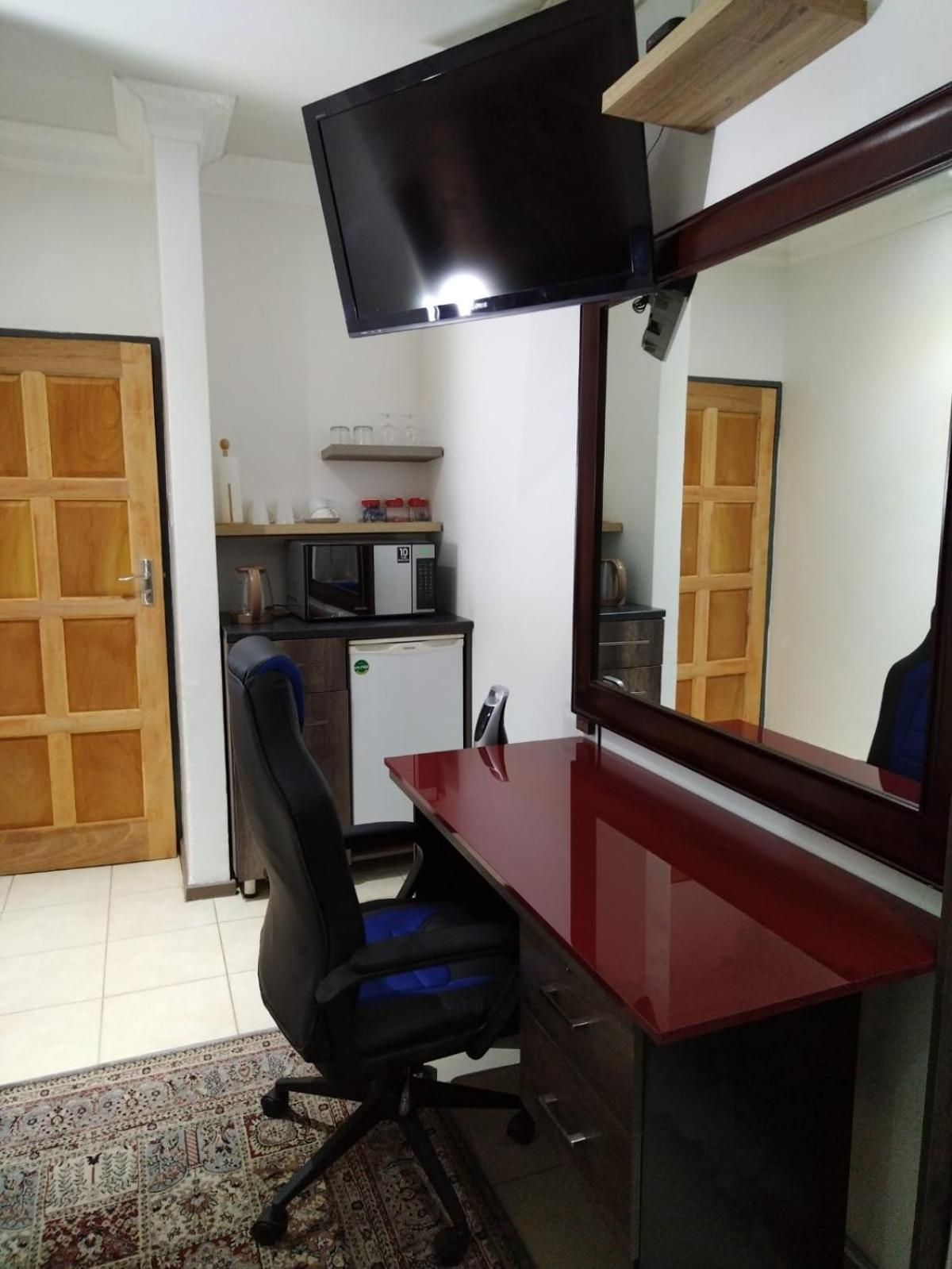 Cheers Guest House Evander Luaran gambar